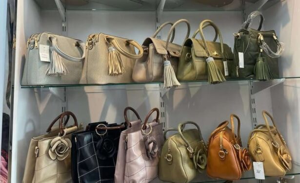 Ilustrasi tas Wanita