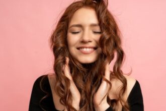 Ilustrasi rambut/wanita.