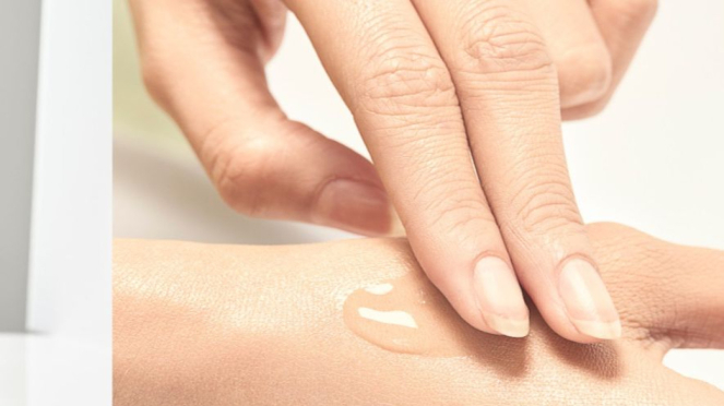 ilustrasi serum perawatan kulit dan kecantikan