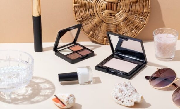 Ilustrasi produk makeup