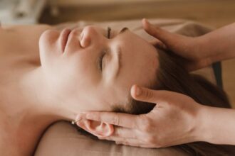 Ilustrasi perawatan wajah.