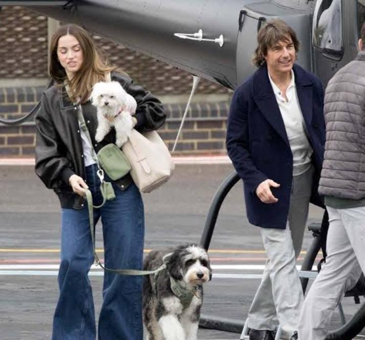 Naik Helikopter Bareng hingga Dinner Valentine, Tom Cruise dan Ana de Armas Pacaran?