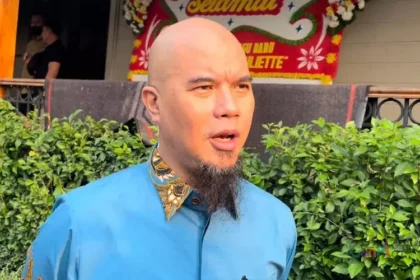 Rayen Pono Tantang Ahmad Dhani Bersikap Jantan Hadapi Laporan di Polda Metro Jaya