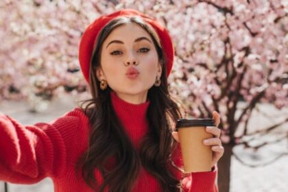 ilustrasi makeup plum girl spring