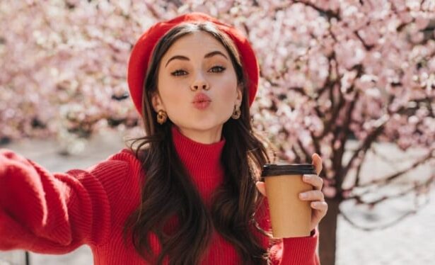 ilustrasi makeup plum girl spring