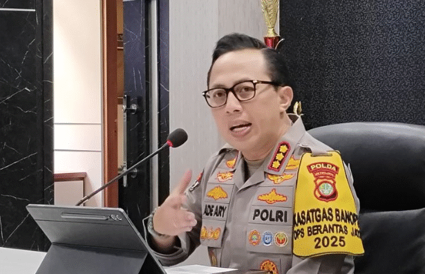 Kabid Humas Polda Metro Jaya, Kombes Pol Ade Ary Syam Indradi saat ditemui di Jakarta, Jumat (23/5/2025). ANTARA/Ilham Kausar