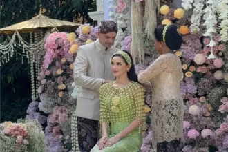 Aura Mahal Alyssa Daguise di Acara Siraman Curi Perhatian