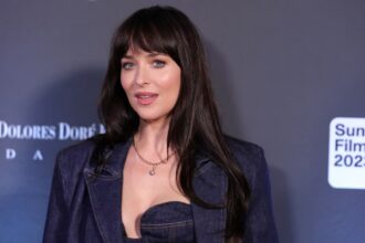 Dakota Johnson Ungkap Pentingnya Kenyamanan dalam Adegan yang Dilakoni