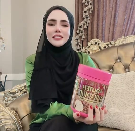 Datin Lyanaz Luncurkan Jamu Herbal Modern untuk Kesehatan dan Kecantikan Wanita