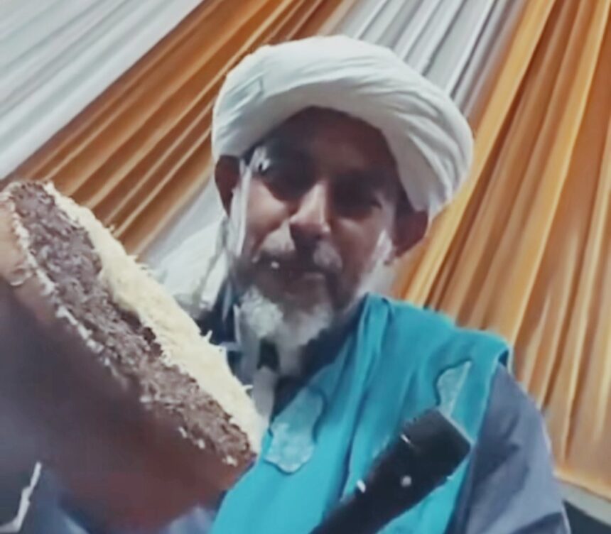 Geger! Habib Lelang Bolu Bekas Gigitannya, yang Makan Hatinya Lembut – FAJAR