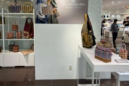 Desainer Indonesia, Nila Baharuddin Hadirkan Tas Handmade Eksklusif di Tokyo