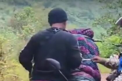 Jalanan dan Ambulance Puskesmas Rusak, Jenazah ASN BKKBN di Sulteng Diantar dengan Motor