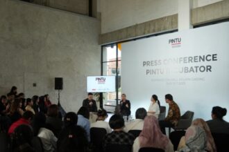 Kolaborasi Fesyen Dua Negara, Dapat Dukungan dari Presiden Prancis