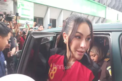 Nikita Mirzani Sudah Tak Sabar Bertemu Reza Gladys di Persidangan