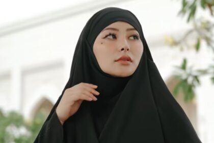 Perjalanan Spiritual Bintang Film Dewasa Rae Lil Black, Masuk Islam Berawal dari Keramahan Pemeluknya