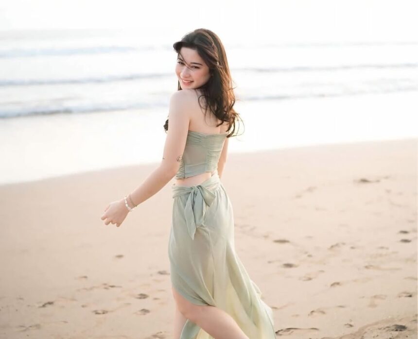 Pesona Iris Wullur Kian Cetar Usai Diselingkuhi Suami, Kini Dituduh Jadi Pelakor