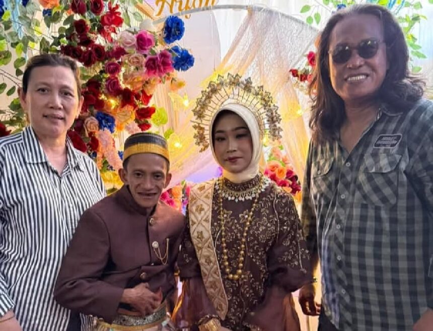 Selebgram Makassar Brocilk Buset Lamar Kekasih Hati, Diwarnai Tangis Haru