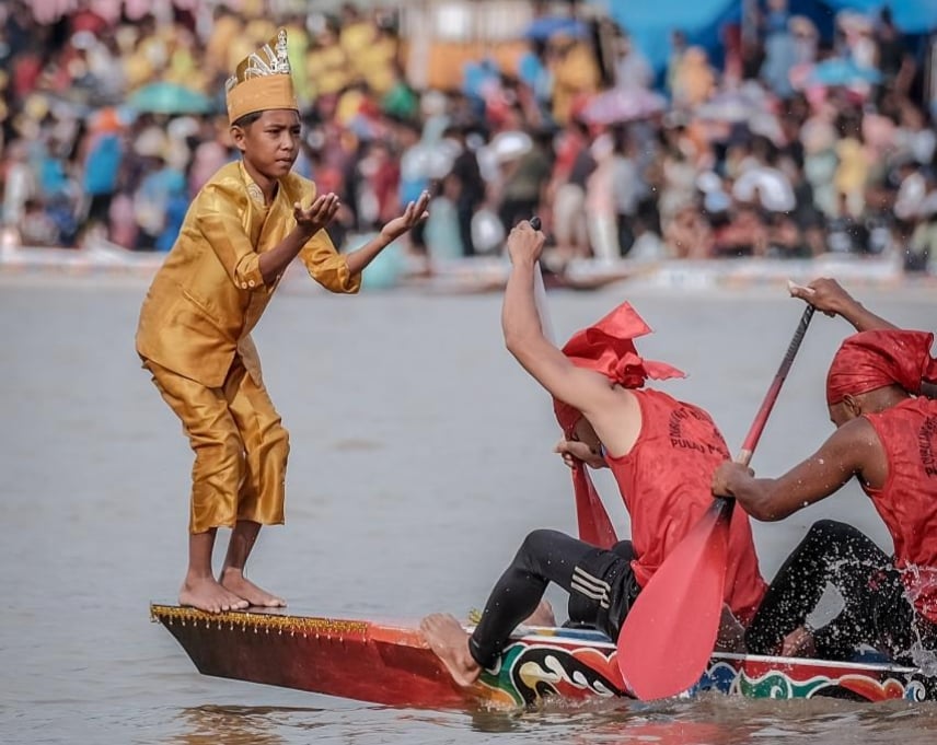 Viral! Video Parodi Pacu Jalur Tuai Sorotan, Netizen Soroti ‘Aura Farming’