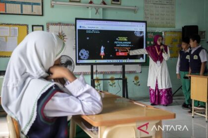 Mengenal sejarah televisi di Indonesia, yang diperingati 24 Agustus