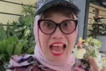 Ibu Indah Permatasari Sindir Putrinya dan Arie Kriting: Idih Mobil Bekas, Rumah Masih Cicil, Ndak Level