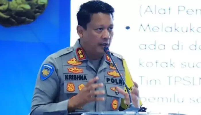 Viral, Dugaan Perselingkuhan Irjen Krishna Murti dengan Sesama Polisi, Dimutasi hingga Menghilang dari Medsos