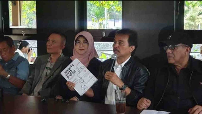 Klaim untuk Gali Kebenaran, Netizen Curiga Ada Orang ‘Besar’ di Balik Tindakan Roy Suryo dan Tifa Cek Makam Keluarga Jokowi