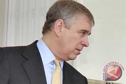 Keluarga Giuffre angkat bicara soal gelar Pangeran Andrew hilang