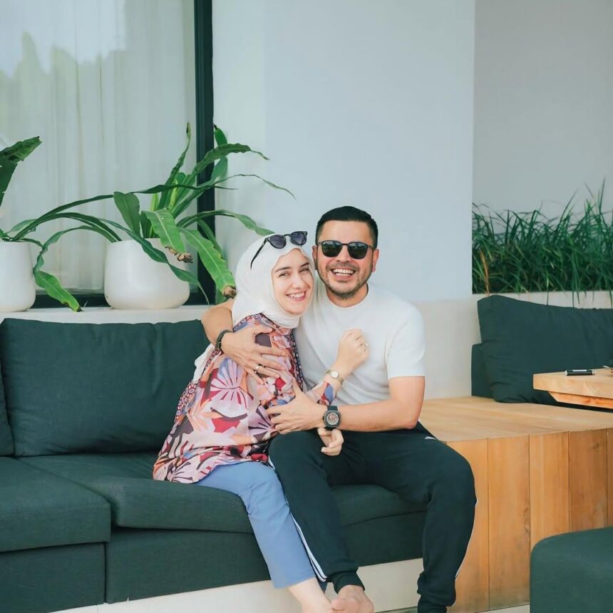 Irish Bella Unggah Kemesraan dengan Suami, Warganet: Sekarang Aku Tahu Kenapa Laki-laki Harus Kaya