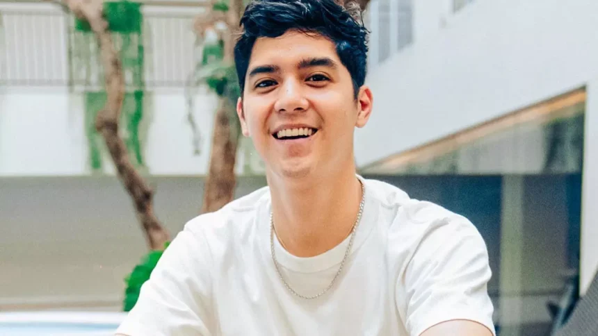 Al Ghazali Ziarah ke Makam HOS Tjokroaminoto di Hari Pahlawan: Aku Membawa Jejakmu, Eyang