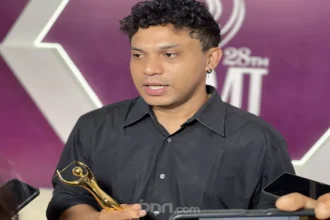 Lagu Tabola Bale Viral, Silet Open Up Raih AMI Award 2025