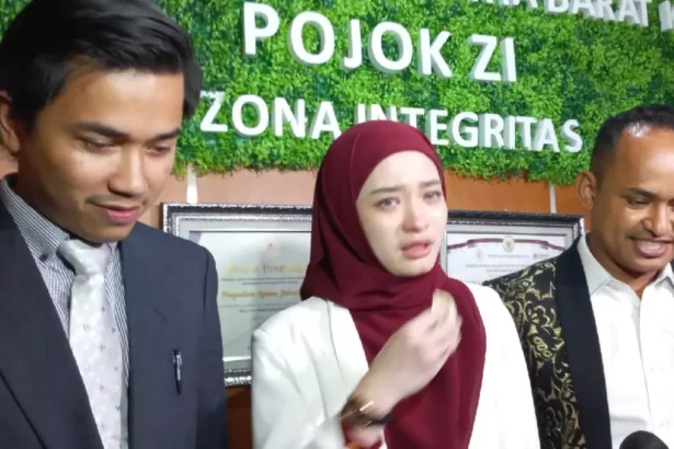Usai Jule, Netizen Kini Beralih Hujat Inara Rusli