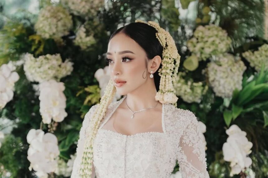 Mengenal sosok influencer Amanda Zahra