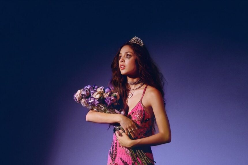 Olivia Rodrigo dikabarkan putus dengan Louis Partridge