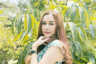 Aura Kasih Pamer Keahlian Jago Ngulek, Netizen Syok