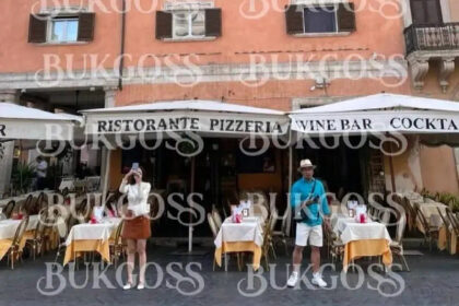 Beredar Foto Kebersamaannya di Luar Negeri, Ridwan Kamil dan Aura Kasih Punya Hubungan Spesial?