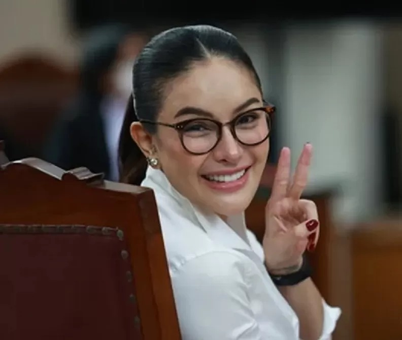 Hukuman Nikita Mirzani Bertambah Jadi 6 Tahun Penjara, Hakim Nyatakan TPPU Terbukti