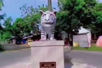 Patung Macan Putih di Kediri Bikin Geleng-geleng, Anggarannya Dipertanyakan