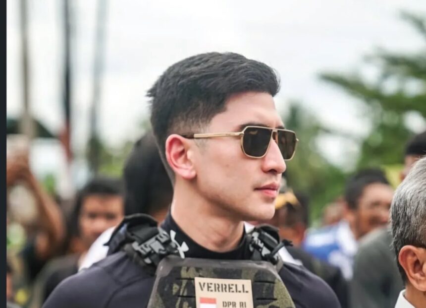 Penampilan Verrell Bramasta di Lokasi Banjir Tuai Sorotan