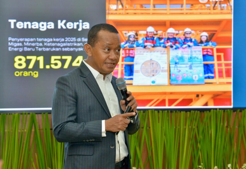 Benarkah Menteri Bahlil Wajibkan Ojol Beli Motor Listrik untuk Kurangi Subsidi BBM?