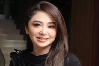 Dijodoh-jodohkan dengan Virgoun, Dewi Perssik: Aku Bisa Kok Jadi Mamanya Anak-anak