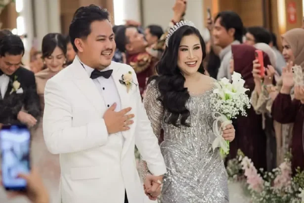 Mengejutkan Boiyen Gugat Cerai Rully Anggi Akbar