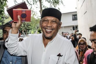 Viral Nyetir Mobil Mewah di Malaysia, Benarkah Eggi Sudjana Ngidap Kanker Usus Stadium 4?