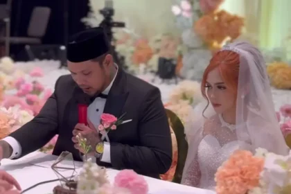 Virgoun Resmi Lepas Lajang dengan Lindi Fitriyana dalam Akad Nikah Intimate