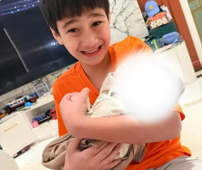 Raffi Ahmad Klarifikasi Isu Adopsi Anak Baru: Bayi di Rumah Hanya Titipan