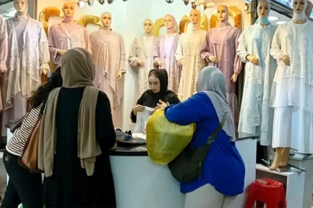 Tren Gamis Bini Orang Melesat di Awal Ramadan, Dorong Penjualan Melonjak