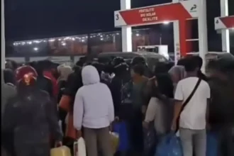 Warga Aceh Tengah Serbu SPBU Bawa Jeriken, Panic Buying BBM Dipicu Pernyataan Menteri ESDM Bahlil
