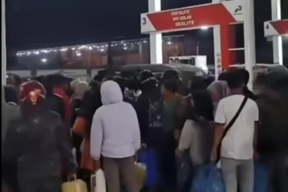 Warga Aceh Tengah Serbu SPBU Bawa Jeriken, Panic Buying BBM Dipicu Pernyataan Menteri ESDM Bahlil