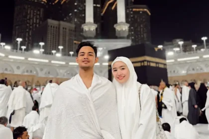 Cerita Mengharukan Febby Rastanty Umrah Pertama Bersama Suami, Pernah Berdoa Soal Jodoh di Depan Ka’bah